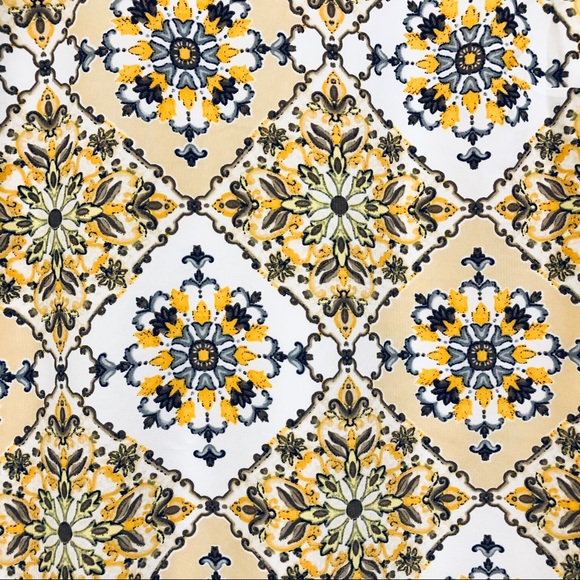 LULU’S Box Style Dress - Picture 4 of 8